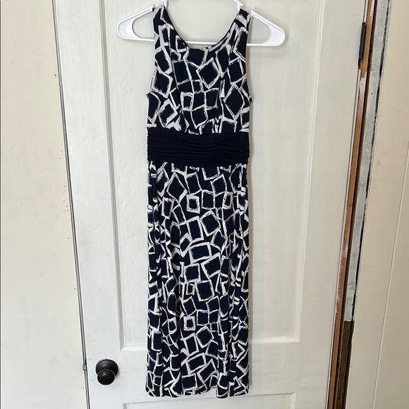 Jessica Howard Dresses & Skirts - Jessica Howard Classy Dark Blue White Dress Midi High Neckline Sleeveless